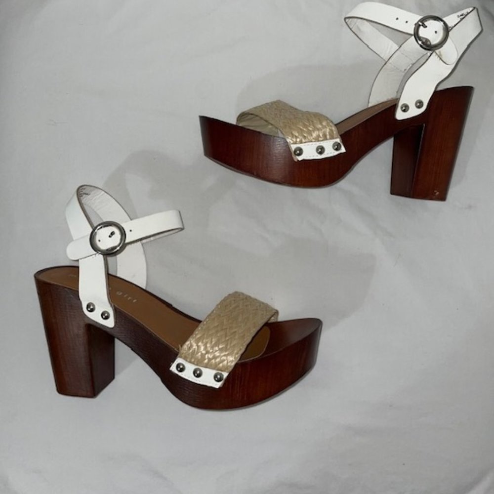 Madden Girl Tan and White Sandals size 6